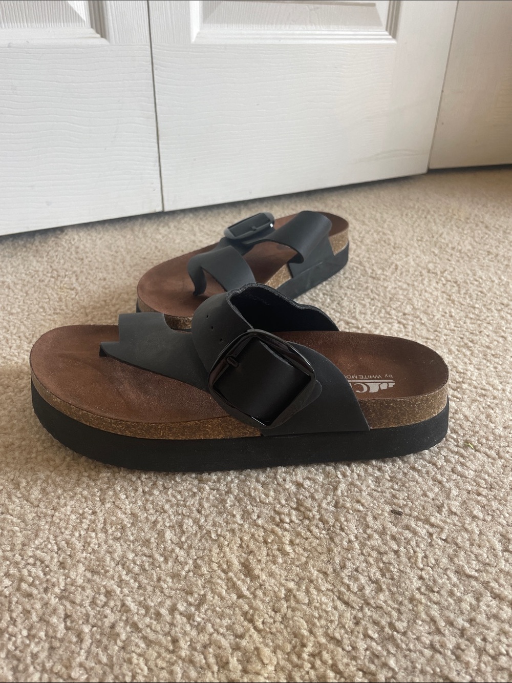 Cliffs by White Mountain Women’s 8 Black Sandals